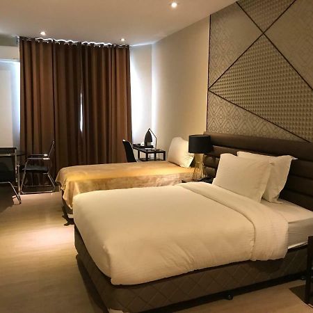 Maxx Hotel Ortigas Pasig City Eksteriør billede