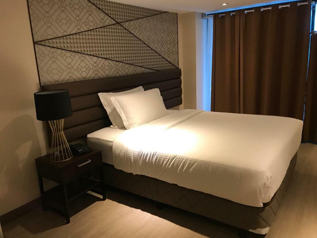 Maxx Hotel Ortigas Pasig City Eksteriør billede