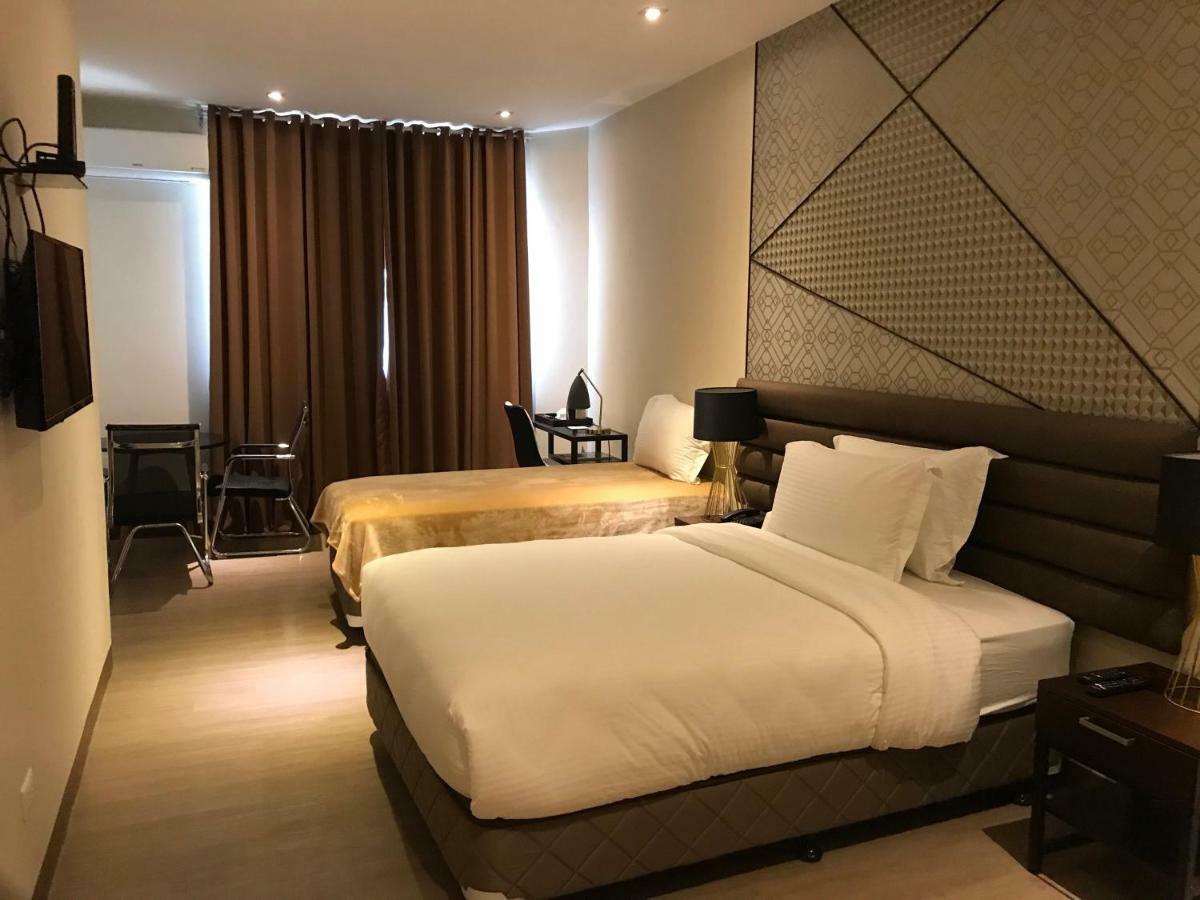 Maxx Hotel Ortigas Pasig City Eksteriør billede