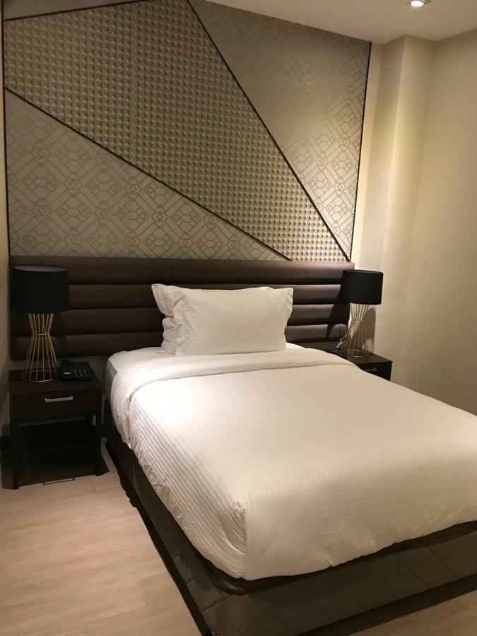 Maxx Hotel Ortigas Pasig City Eksteriør billede